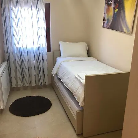 Hotel Bujtina Sofia Voskopojë